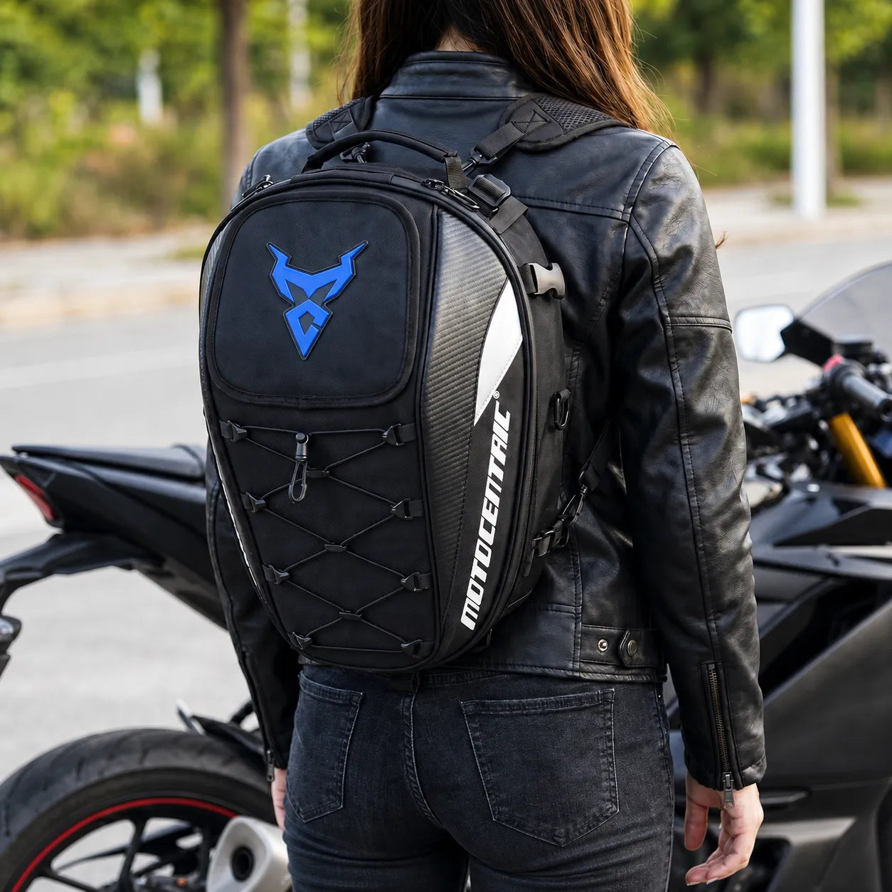 2-in-1-Motorradtasche als Rucksack tragbar, viel Stauraum, sicher und ideal für jede Tour