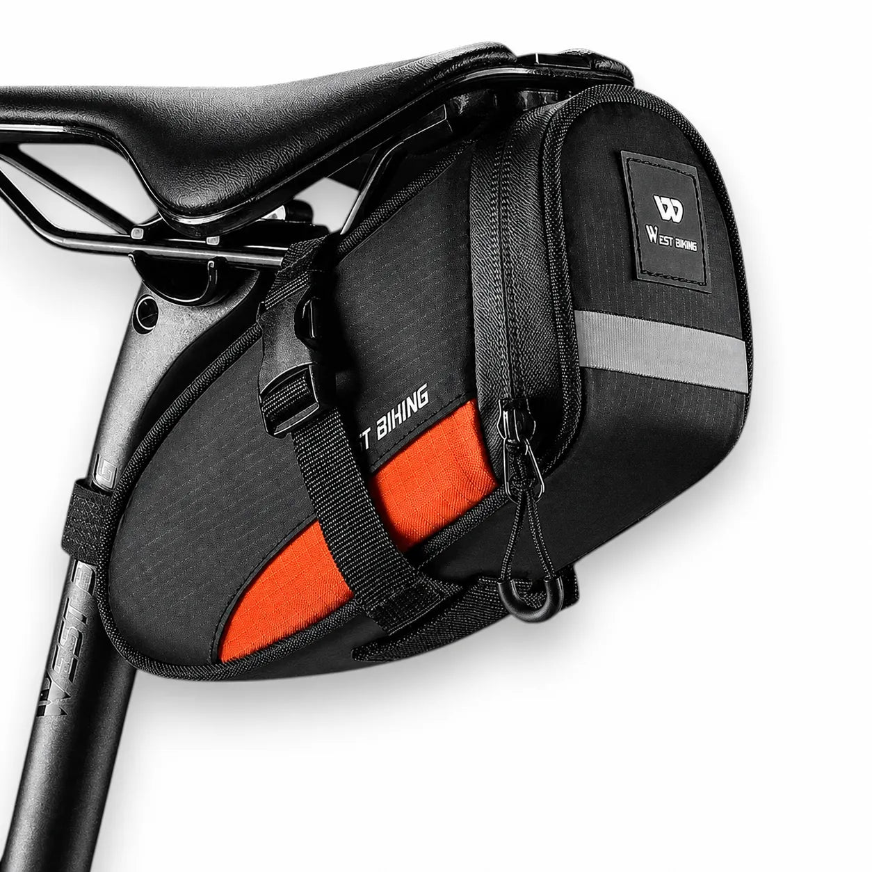 Kompakte Fahrrad-Satteltasche in Schwarz-Orange, leicht, reflektierend und sicher am Sattel befestigt